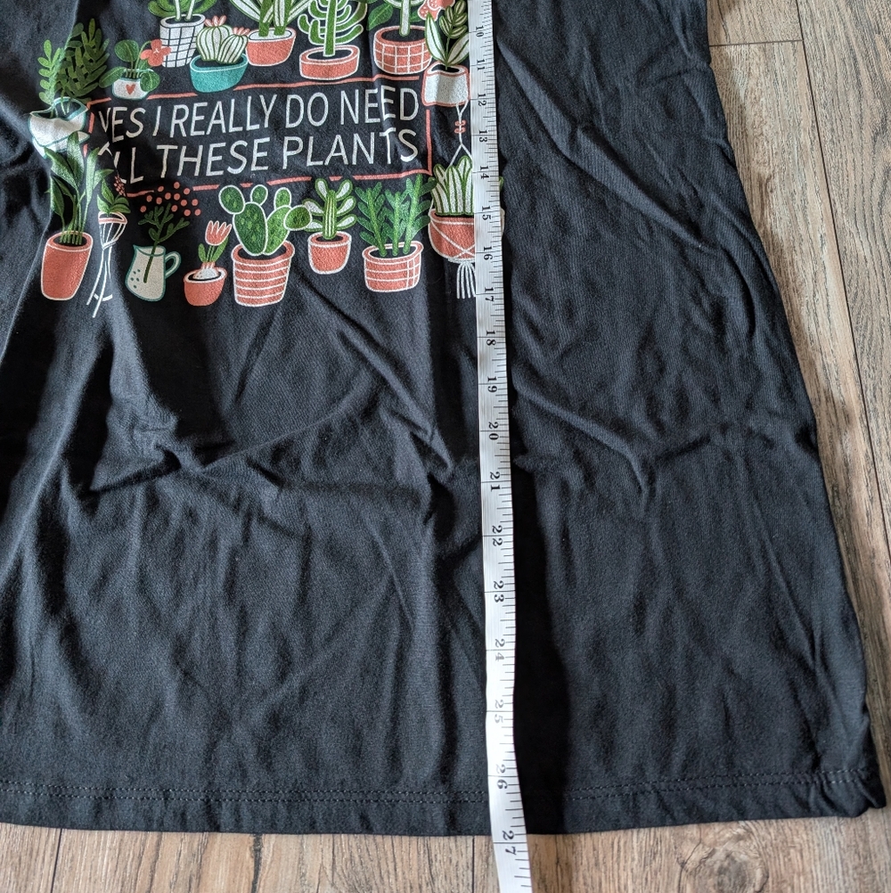Plant Lady Graphic T-Shirt with Plant Design Black Size 2X NWT - Picture 6 of 8